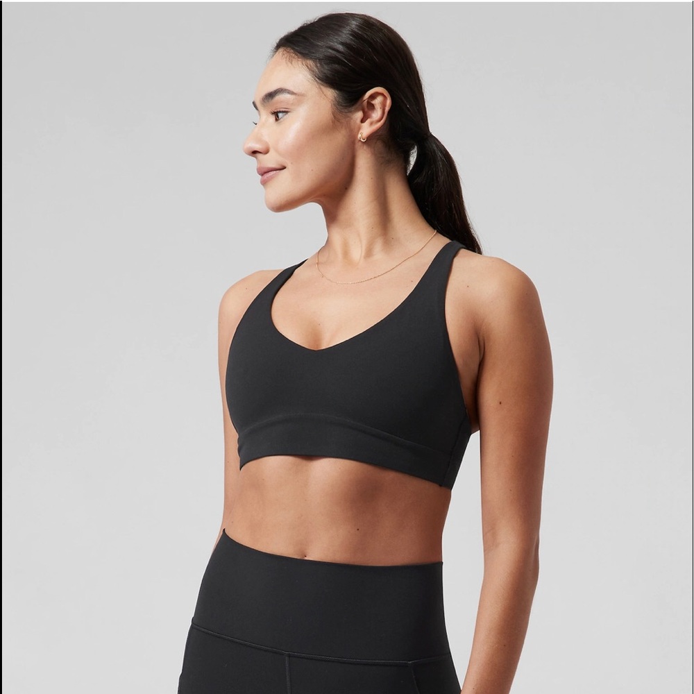 Athleta Solace Bra in black Size L